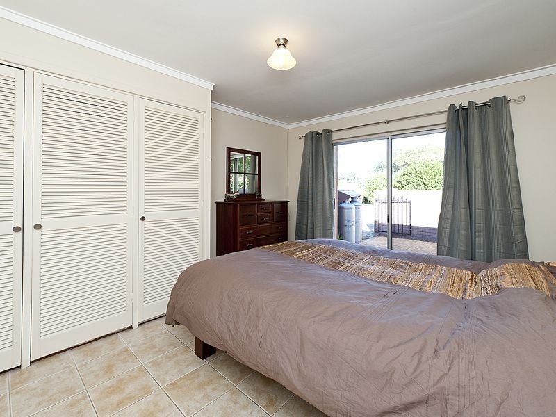 51 Bugendore Street, Maida Vale WA 6057