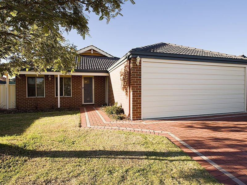 27 Fleet Circle, High Wycombe WA 6057