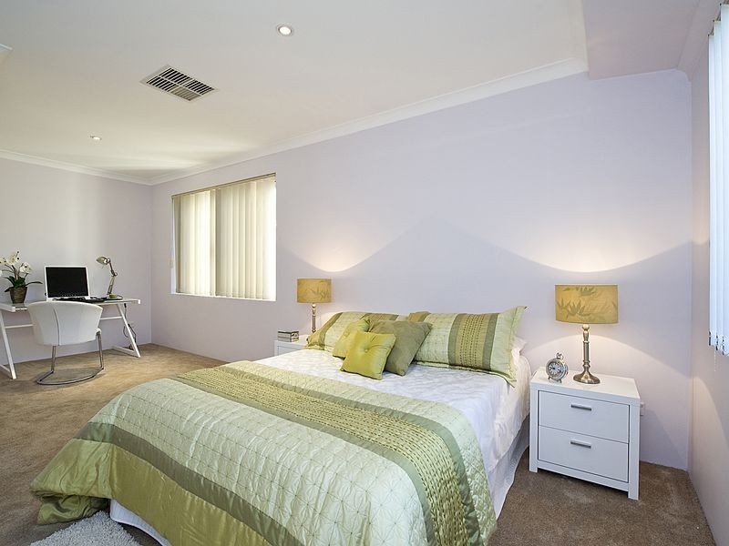 27 Fleet Circle, High Wycombe WA 6057