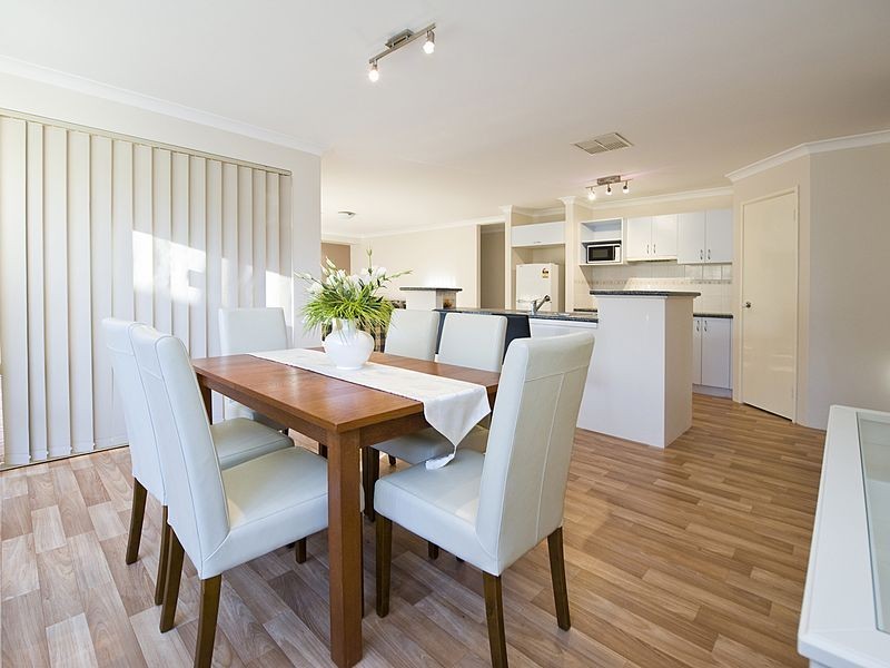 27 Fleet Circle, High Wycombe WA 6057