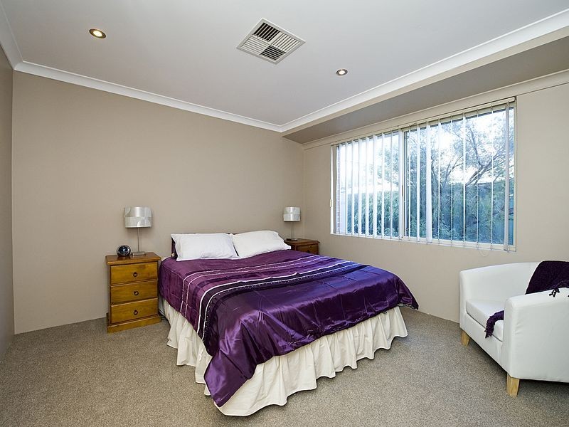 27 Fleet Circle, High Wycombe WA 6057