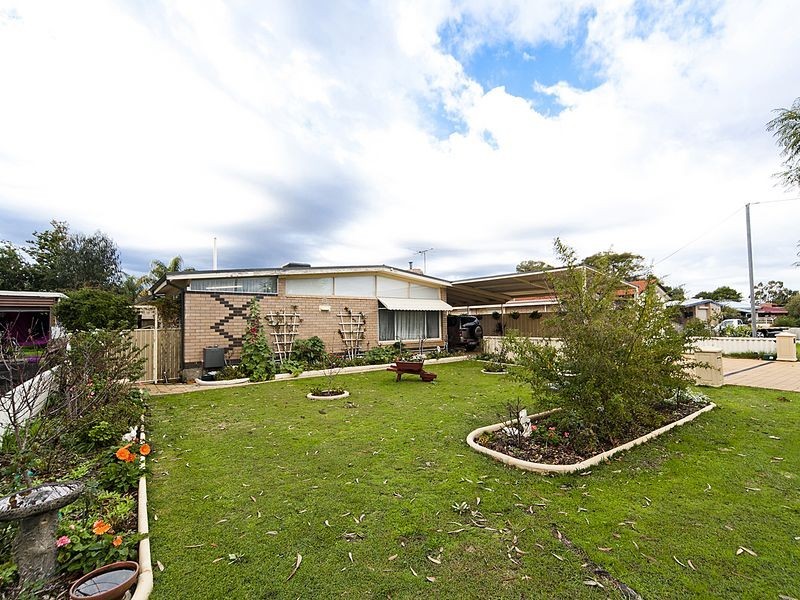 7 Jeanhulley Road, High Wycombe WA 6057