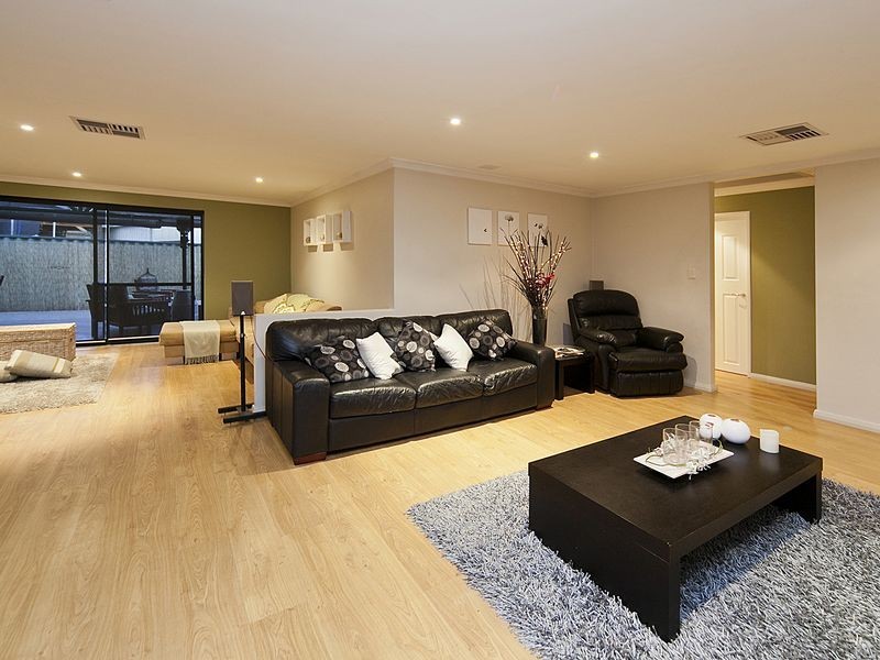 14 Winton Cres, High Wycombe WA 6057