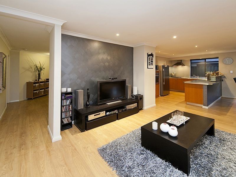 14 Winton Cres, High Wycombe WA 6057