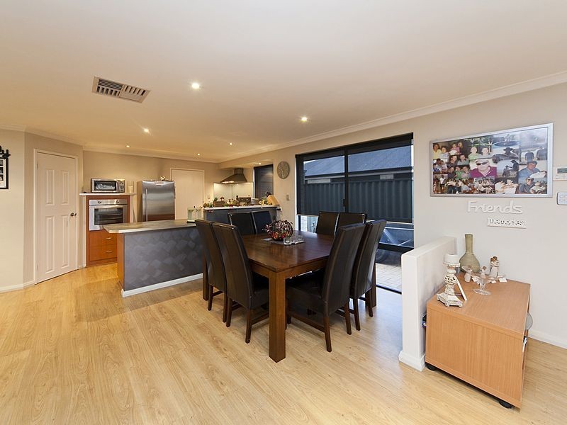 14 Winton Cres, High Wycombe WA 6057