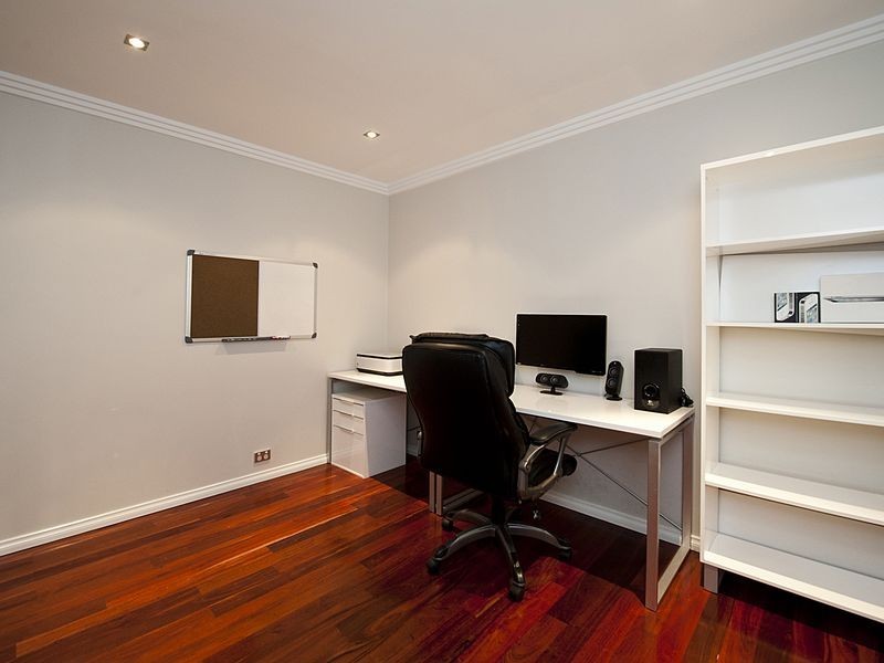 59 Baza Gardens, Maida Vale WA 6057