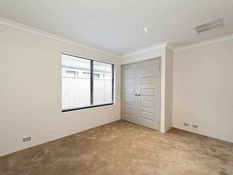 59 Baza Gardens, Maida Vale WA 6057