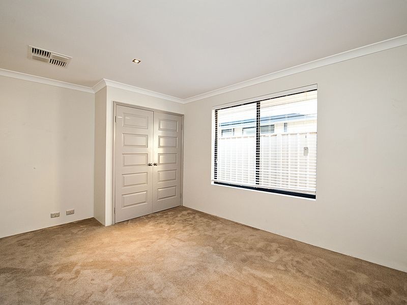 59 Baza Gardens, Maida Vale WA 6057