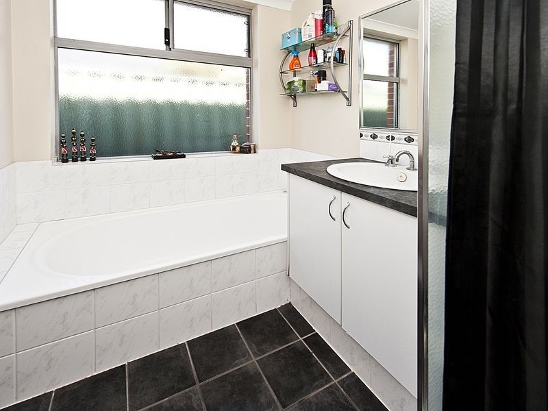 224 Adelaide Street, High Wycombe WA 6057