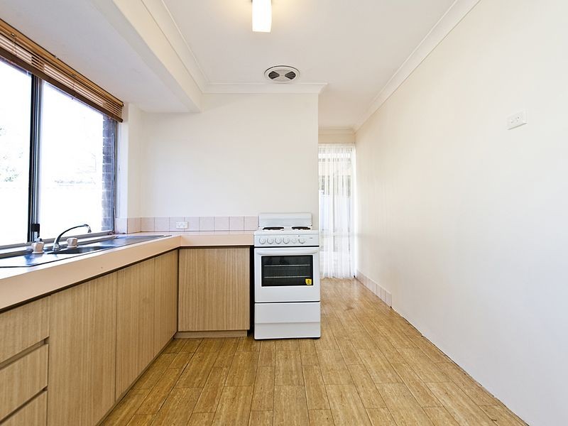 15 Golden Crescent, High Wycombe WA 6057