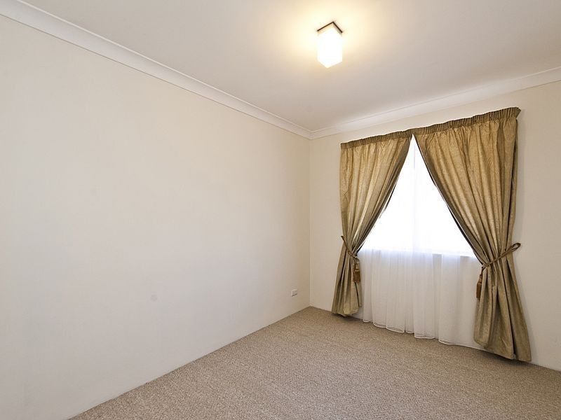 15 Golden Crescent, High Wycombe WA 6057