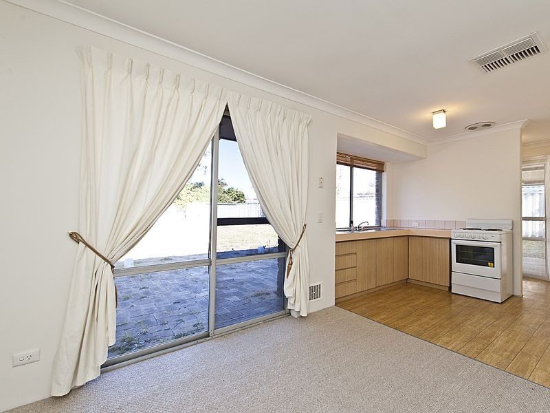 15 Golden Crescent, High Wycombe WA 6057