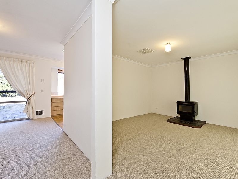 15 Golden Crescent, High Wycombe WA 6057
