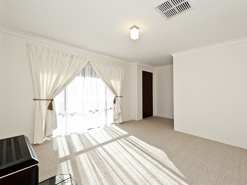 15 Golden Crescent, High Wycombe WA 6057