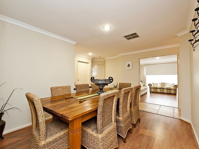 45 Myerson Crescent, Maida Vale WA 6057