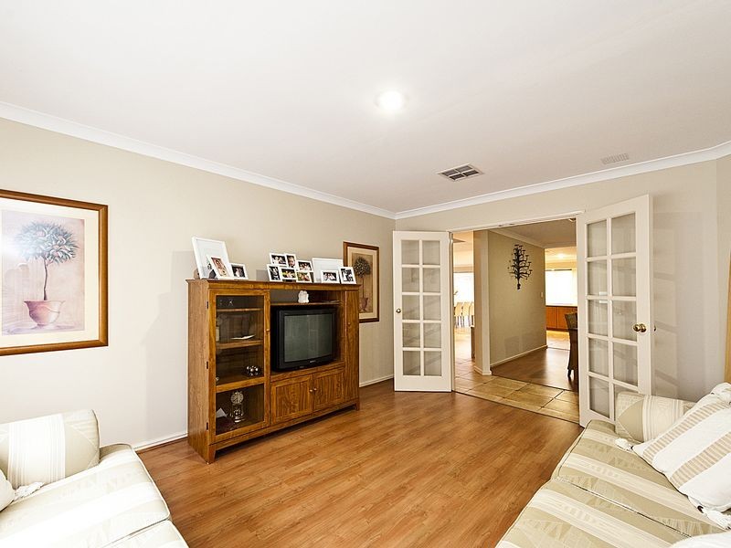 45 Myerson Crescent, Maida Vale WA 6057