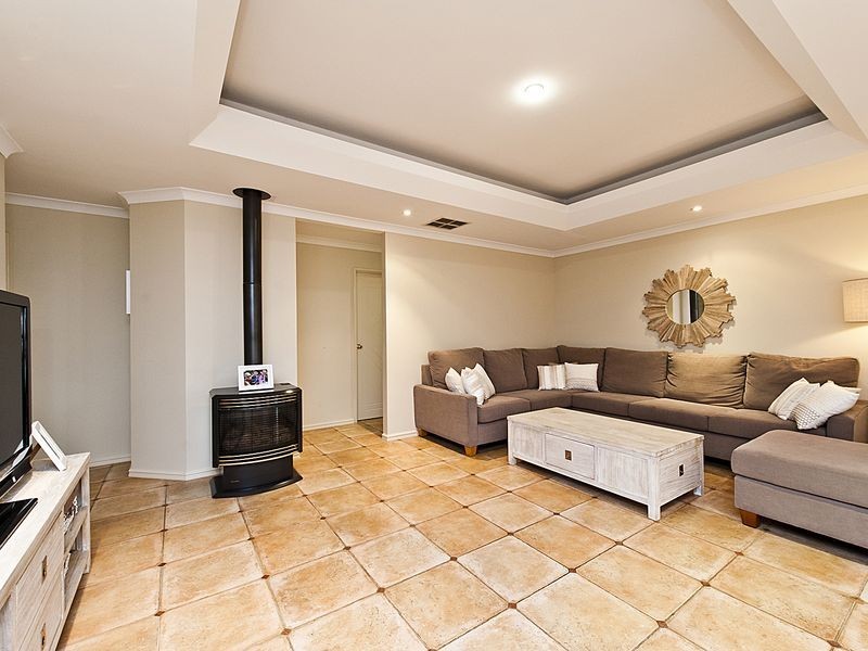 45 Myerson Crescent, Maida Vale WA 6057