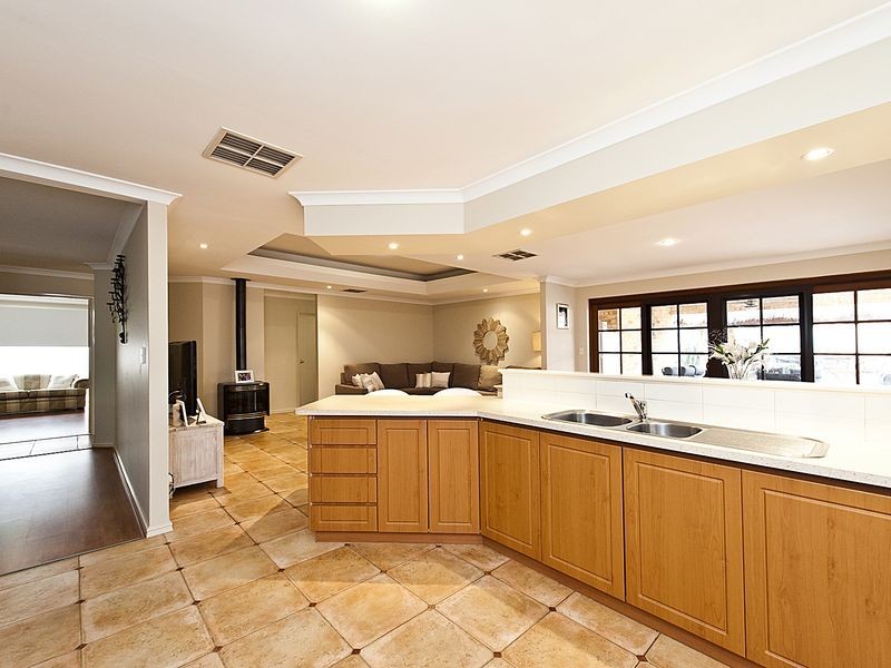 45 Myerson Crescent, Maida Vale WA 6057