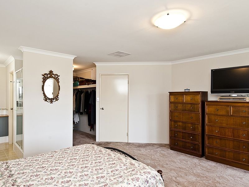 27 Benson Way, High Wycombe WA 6057