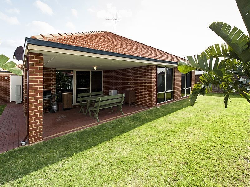 27 Benson Way, High Wycombe WA 6057