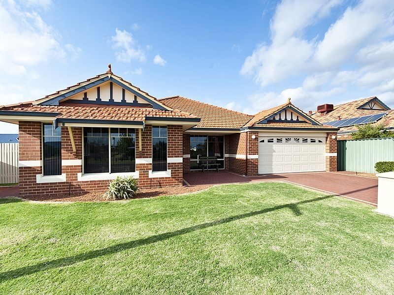 27 Benson Way, High Wycombe WA 6057