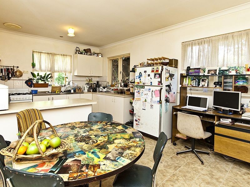 497 Kalamunda Road, High Wycombe WA 6057