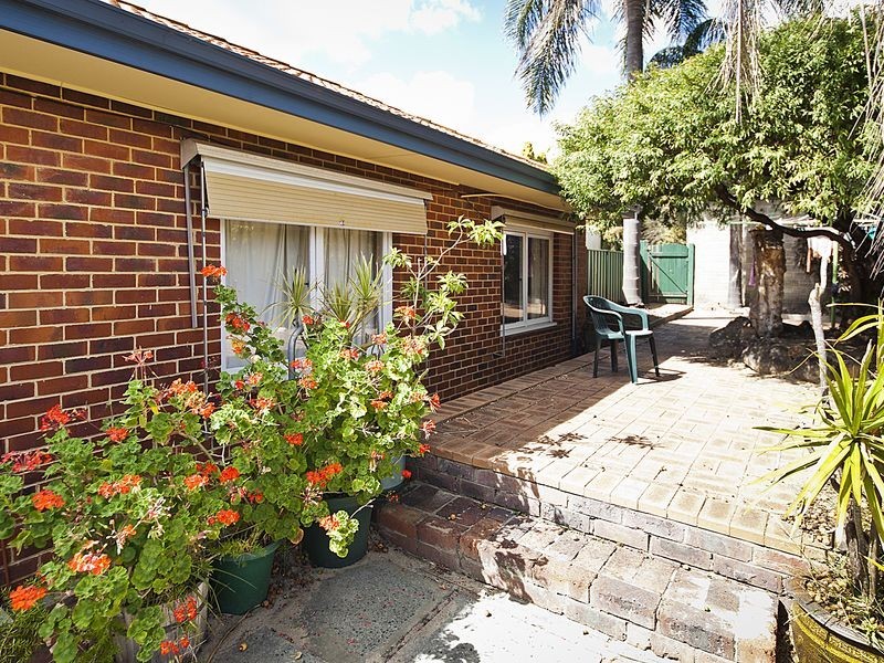 497 Kalamunda Road, High Wycombe WA 6057