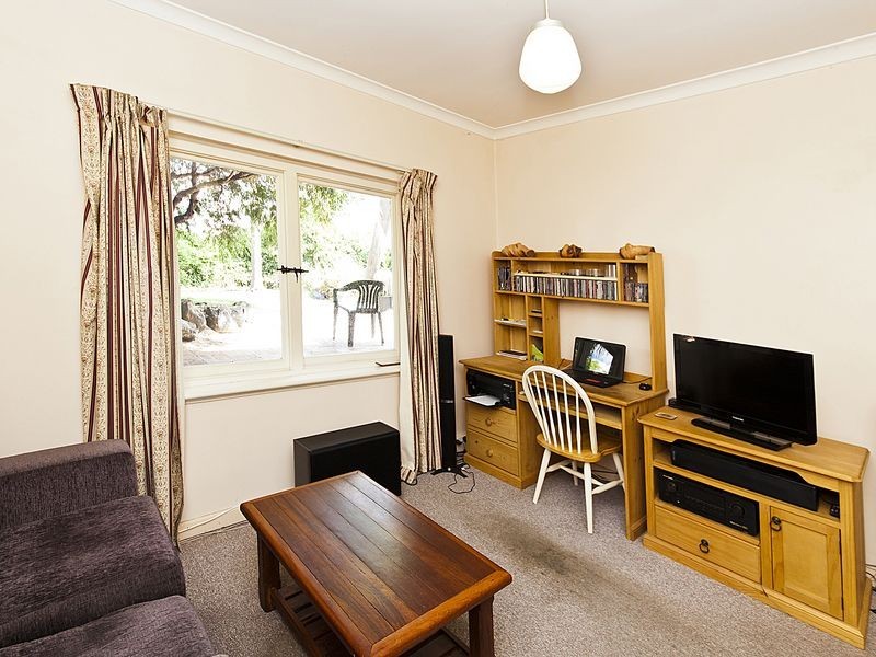 497 Kalamunda Road, High Wycombe WA 6057