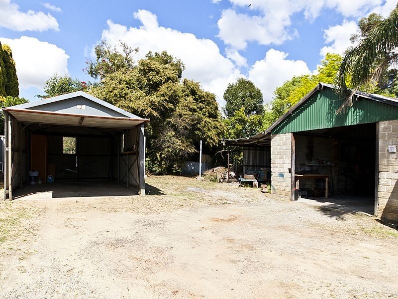 497 Kalamunda Road, High Wycombe WA 6057