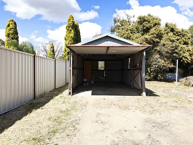 497 Kalamunda Road, High Wycombe WA 6057