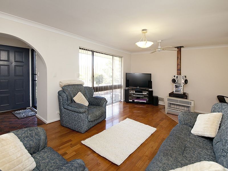 66 Pavetta Cres, Forrestfield WA 6058