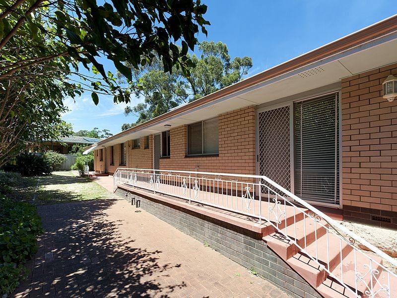3 Manooka Way, Kalamunda WA 6076
