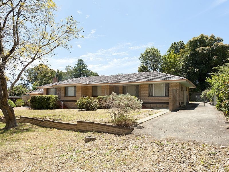3 Manooka Way, Kalamunda WA 6076