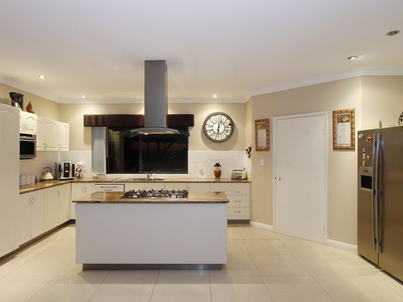 20 Francis Road, Kalamunda WA 6076