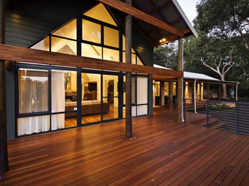 25 Gladstone Road, Kalamunda WA 6076