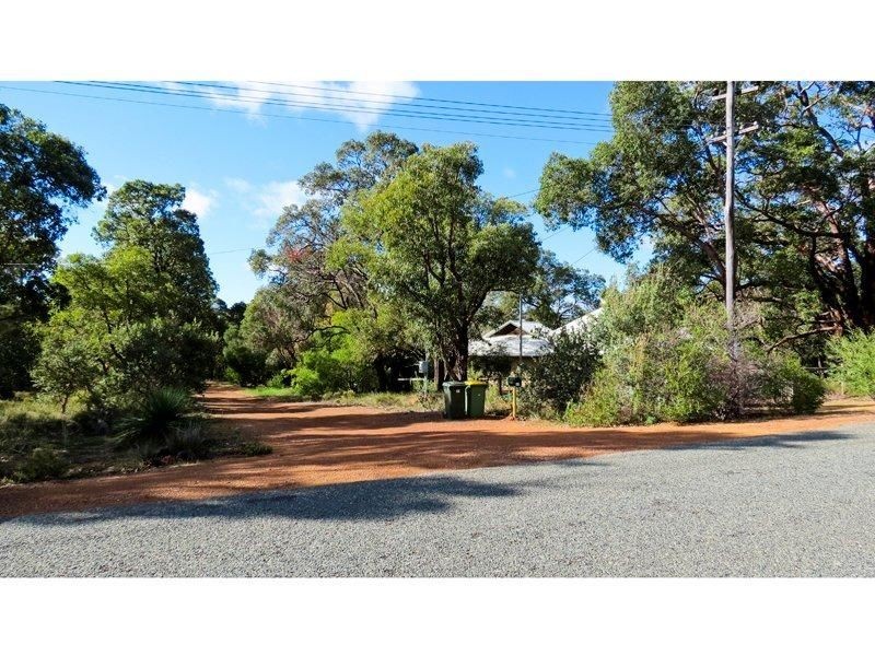 25 Gladstone Road, Kalamunda WA 6076