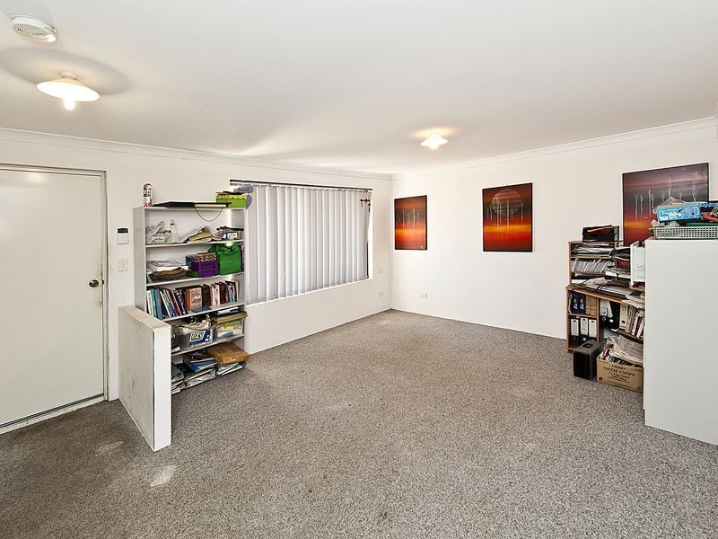 71 Fennell Crescent, Wattle Grove WA 6107