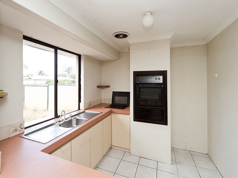 42 Marshall Road, High Wycombe WA 6057