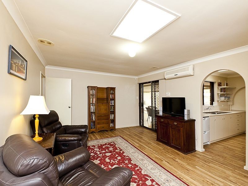 70 Berkshire Road, Forrestfield WA 6058