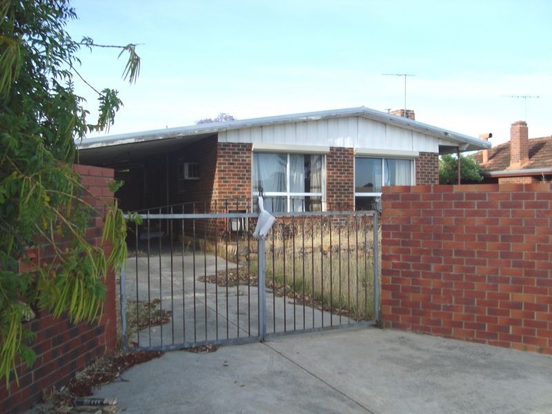 527 Kalamunda Road, High Wycombe WA 6057