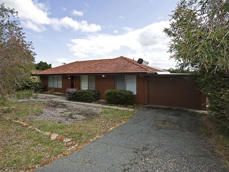 17 Barwon Street, Lesmurdie WA 6076