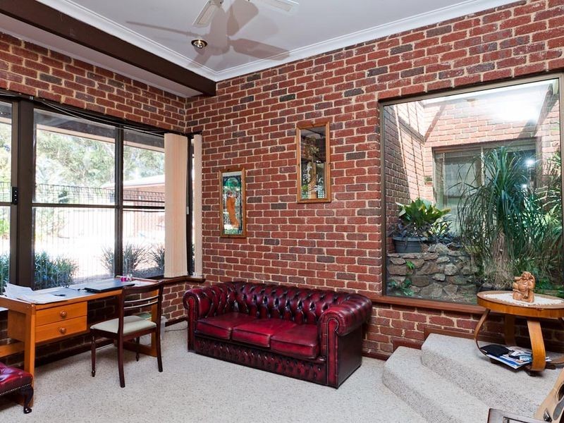 118 Midland Road, Maida Vale WA 6057