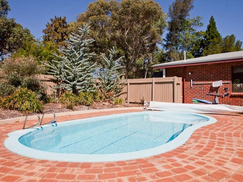 118 Midland Road, Maida Vale WA 6057