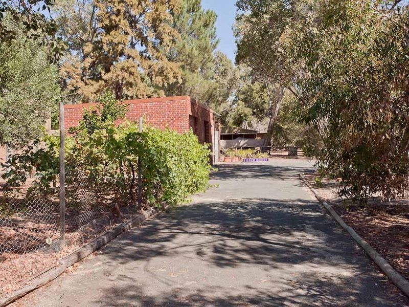 118 Midland Road, Maida Vale WA 6057