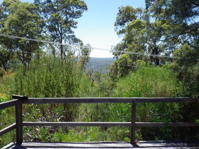 2 Wilson Place, Gooseberry Hill WA 6076