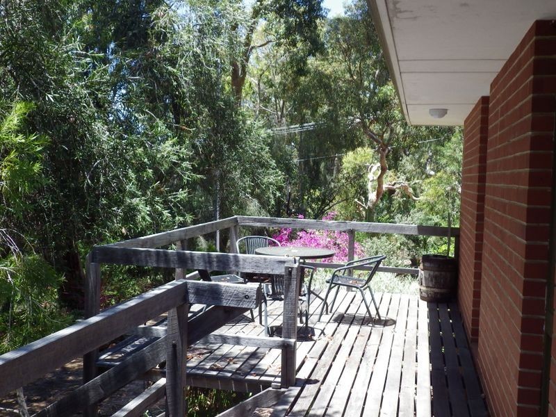 2 Wilson Place, Gooseberry Hill WA 6076