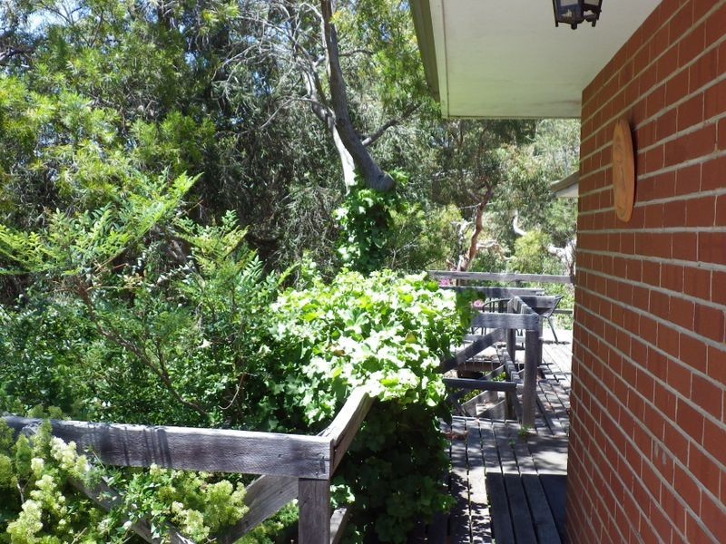 2 Wilson Place, Gooseberry Hill WA 6076