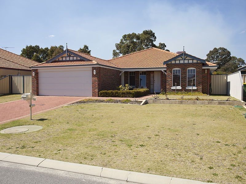 52 Buttercup Cres, High Wycombe WA 6057