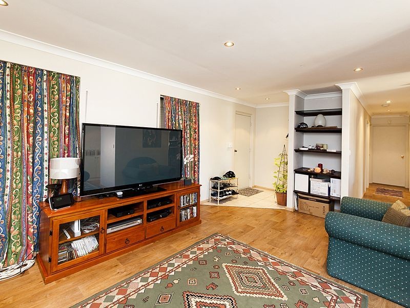 80 Newburn Road, High Wycombe WA 6057