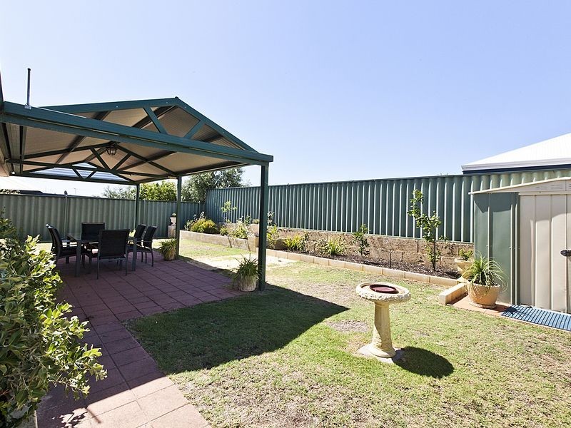 21 Benson Way, High Wycombe WA 6057